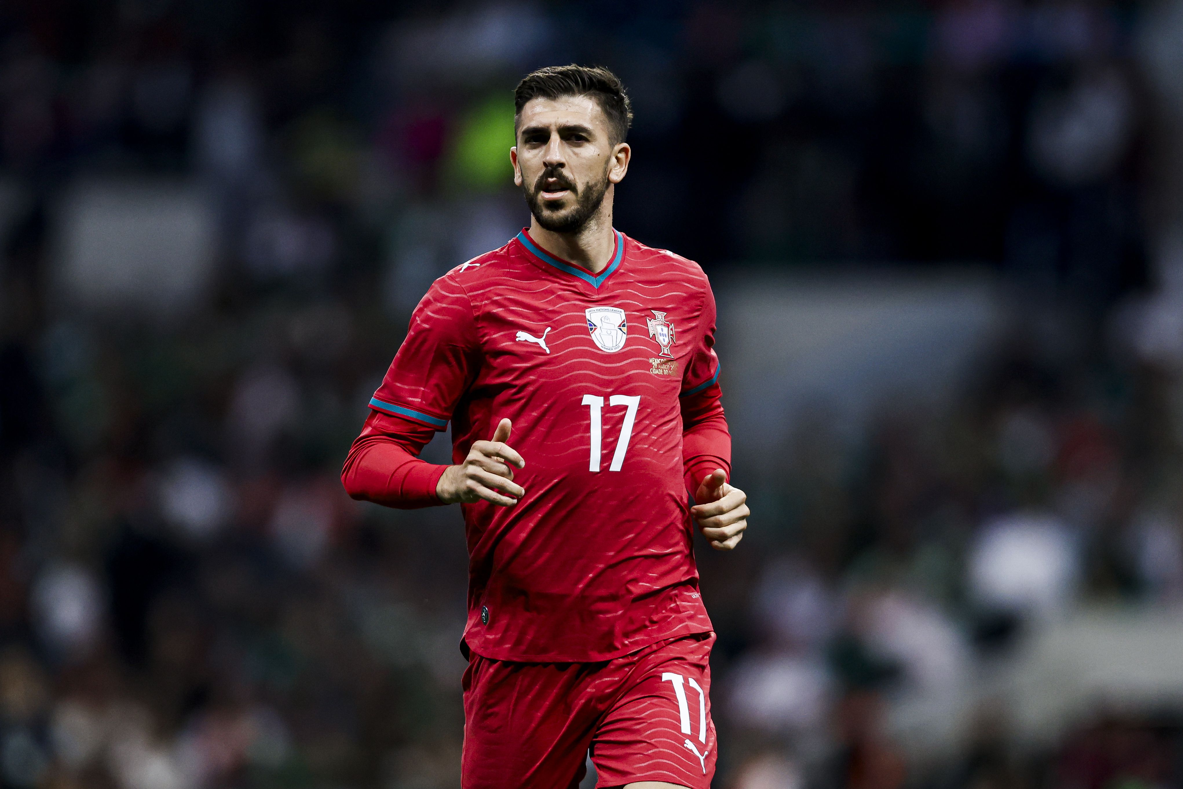 Paulinho voltou a jogar pela Seleção, cinco anos e meio depois (México-Portugal)