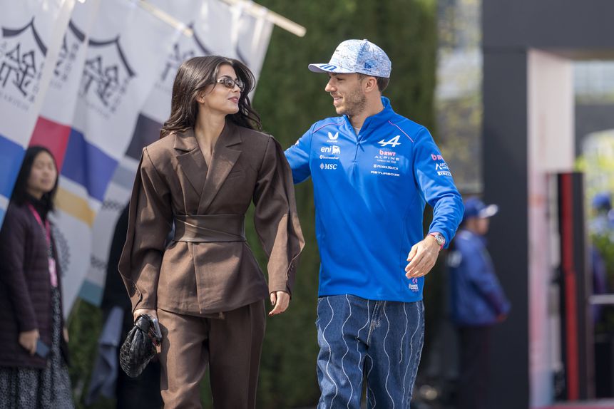 Pierre Gasly e a namorada Francisca Cerqueira Gomes em Suzuka (IMAGO)