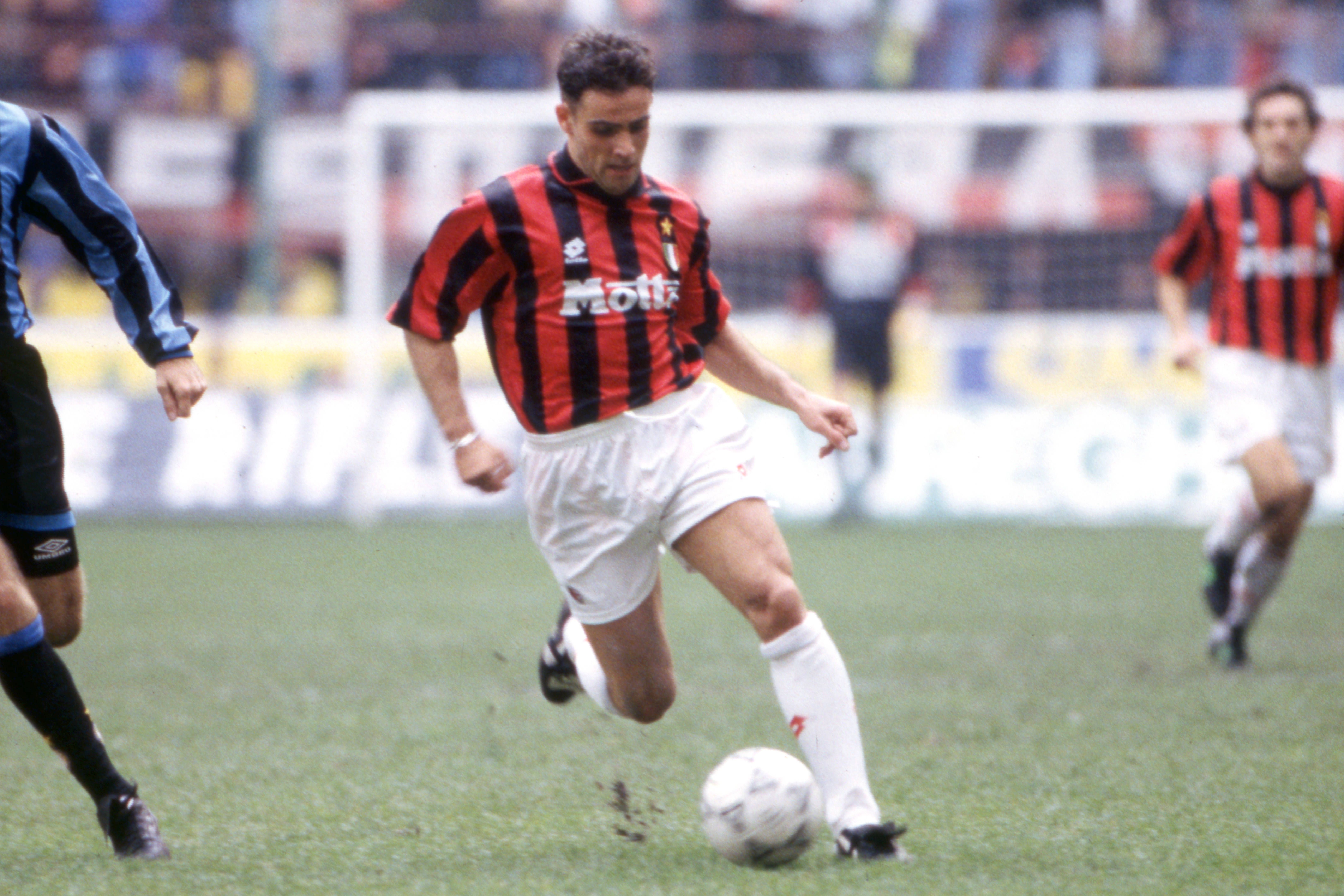 Equipamento principal do Milan - 1993/94