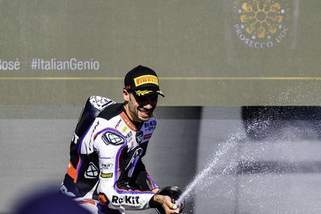 Festa de Miguel Oliveira no pódio em Portimão (IMAGO)