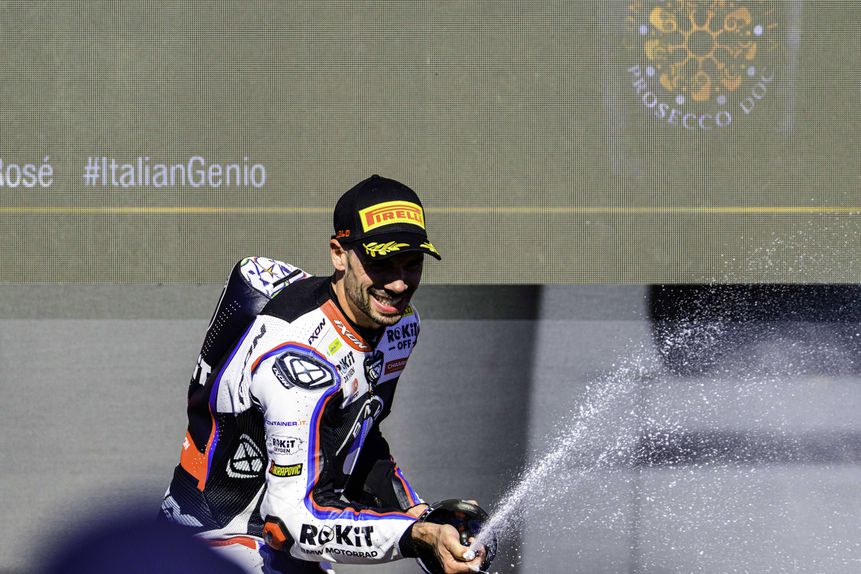 Festa de Miguel Oliveira no pódio em Portimão (IMAGO)