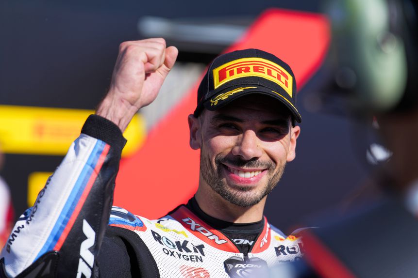 Miguel Oliveira sobe ao pódio em Portimão (IMAGO)