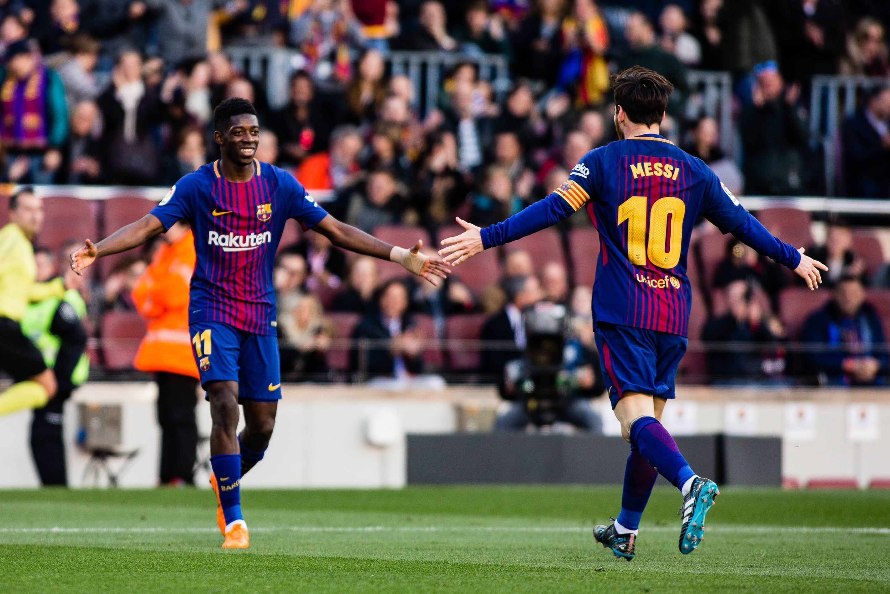 Dembélé e Messi juntos no Barcelona