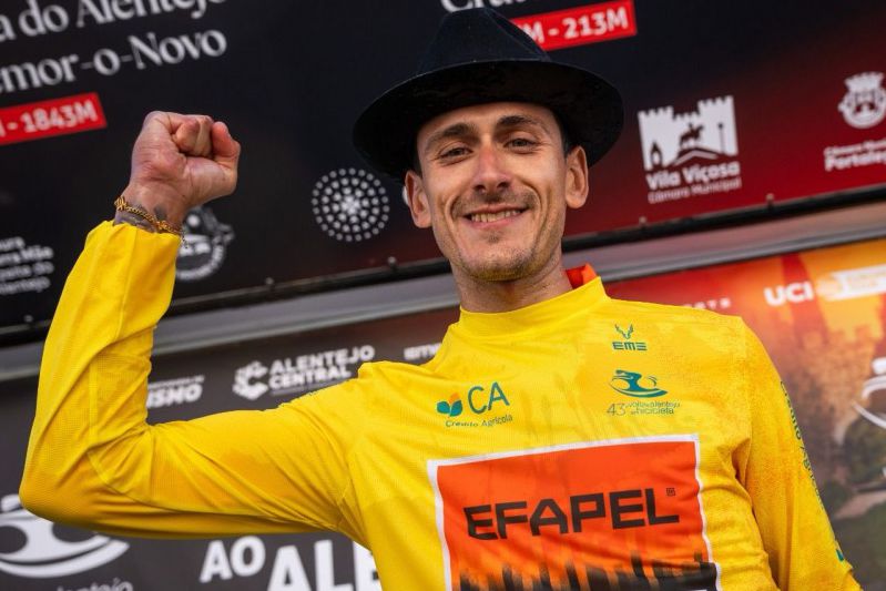 Tiago Antunes celebra vitória na Alentejana      Fotografia FPC