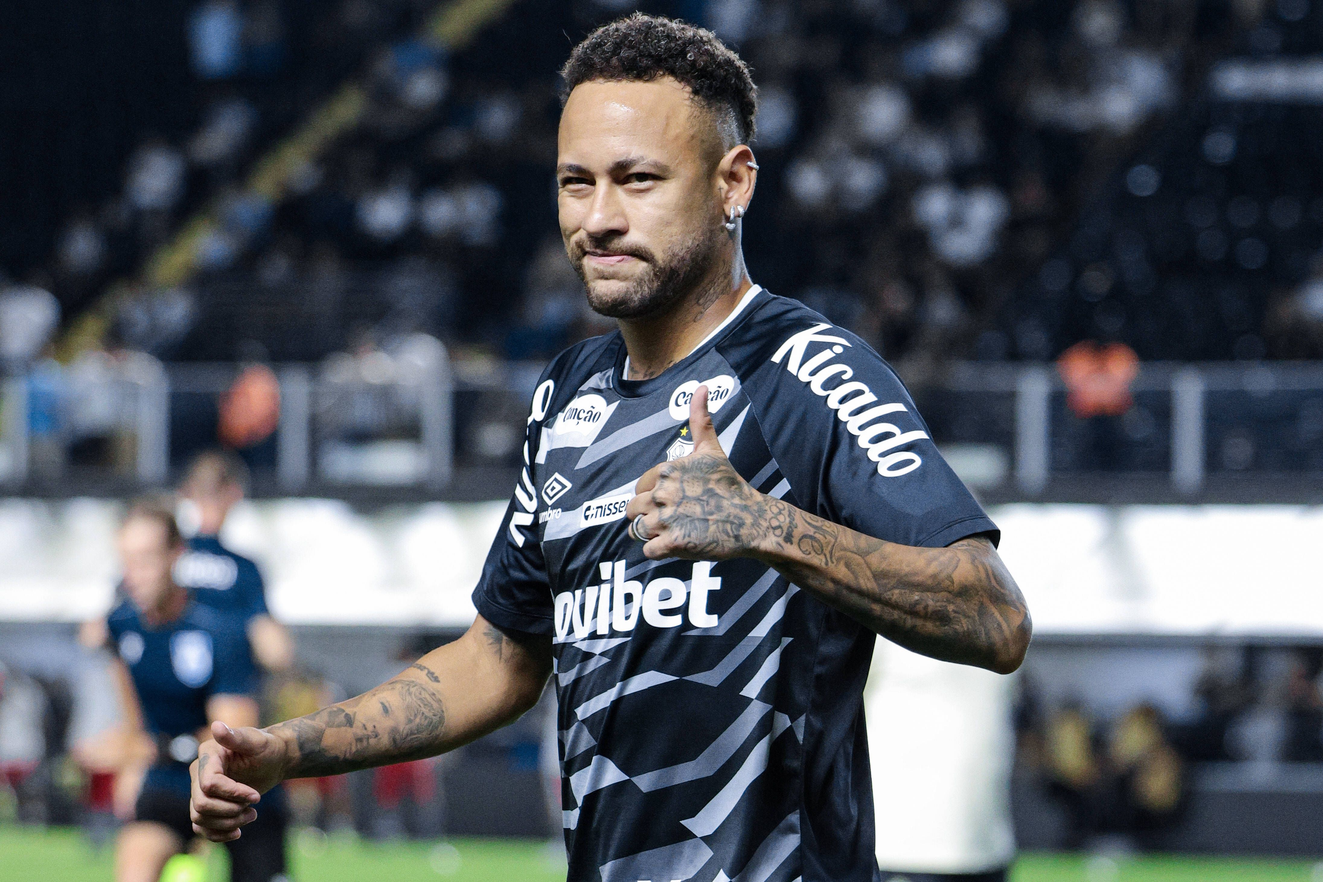 Neymar, avançado do Santos, quer convencer Ancelotti e estar no Mundial