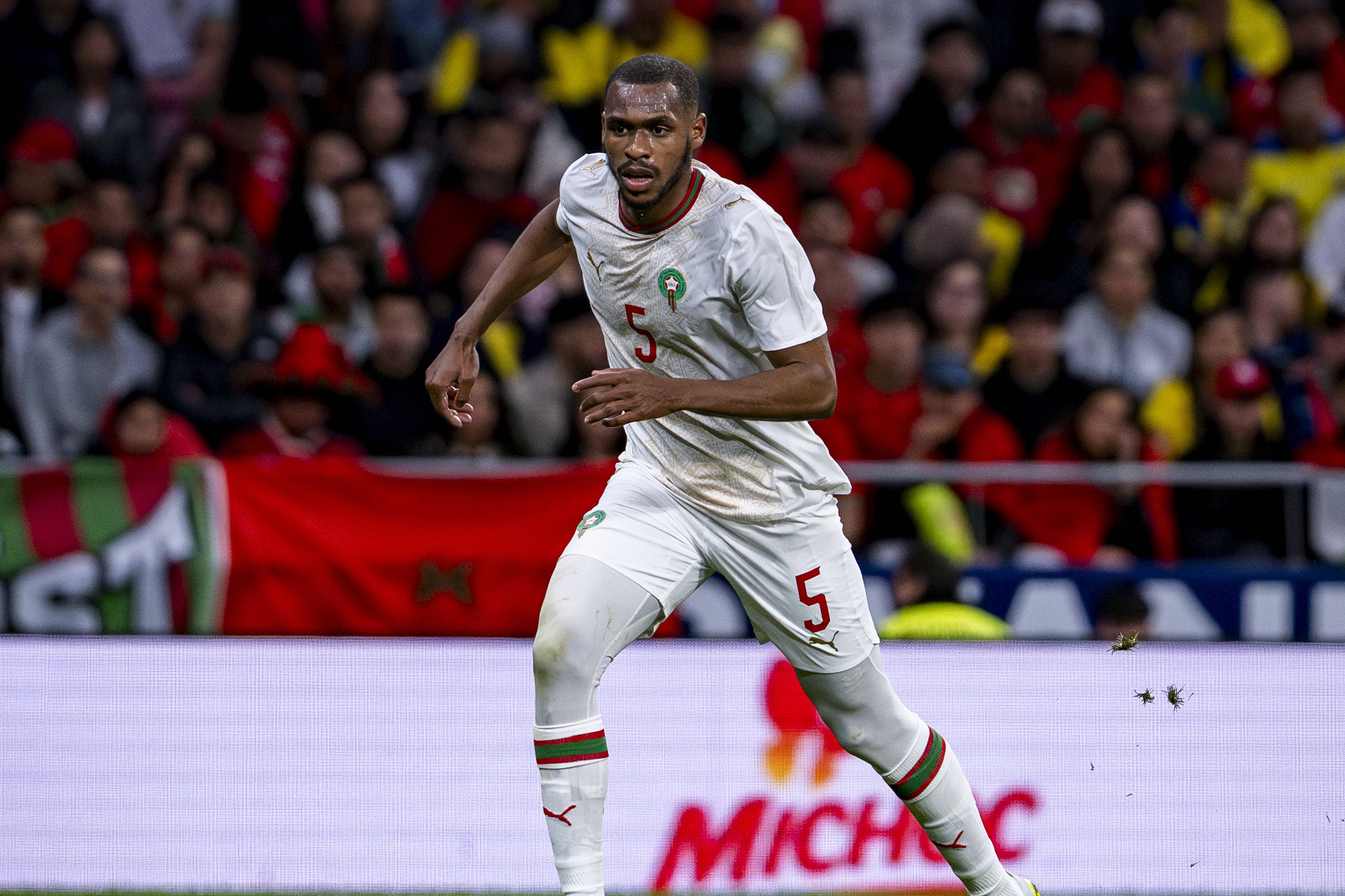 Issa Diop, central de Marco Silva no Fulham e agora internacional marroquino