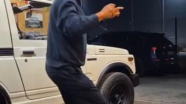 Balakov comemora 60.º aniversário com dança... bom, o melhor é mesmo ver