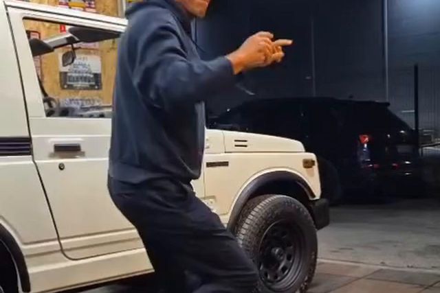 Balakov comemora 60.º aniversário com dança... bom, o melhor é mesmo ver