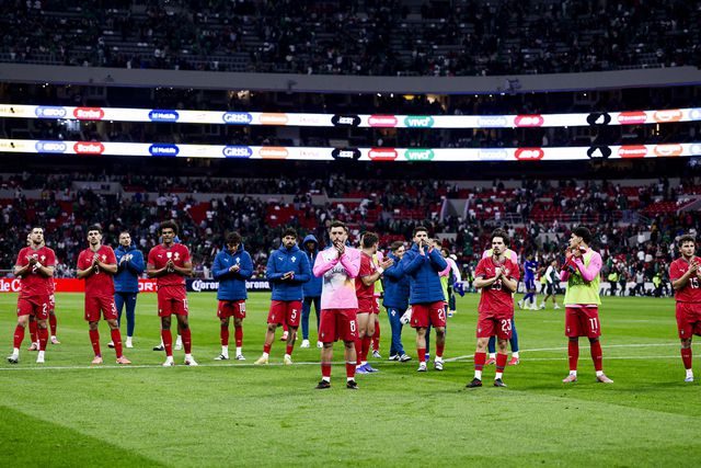 Jogadores da Seleção agradecem o apoio dos adeptos. Foto: FPF (México-Portugal)