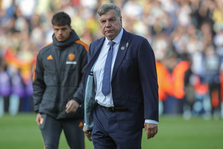 1 - Sam Allardyce foi aposta do Leeds para evitar a despromoção ao Championship, em 2023. O objetivo não foi conseguido e o treinador (interino) deixou o clube no fim da época, após 30 dias (e três derrotas e um empate) no cargo