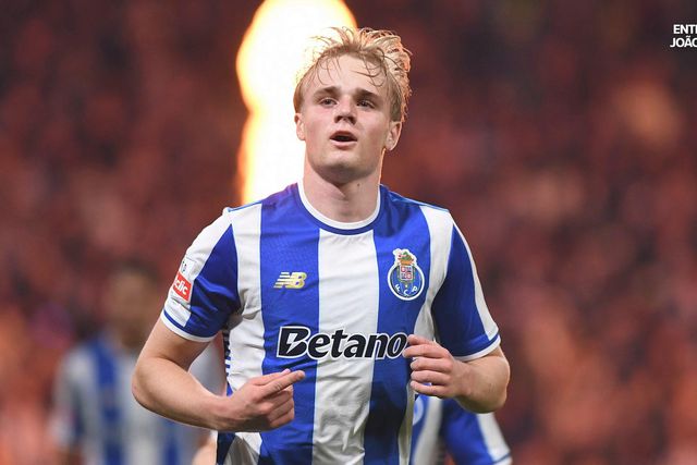 João Mário não hesita na hora de eleger a revelação da época no FC Porto