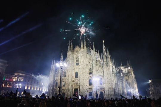 Vídeo e fotos: Mar azul em Milão celebra título do Inter