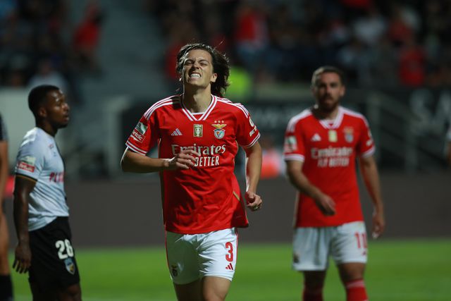 Álvaro Carreras já supera primeira época de Grimaldo