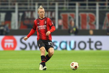 Mercado: Simon Kjaer vai sair do Milan