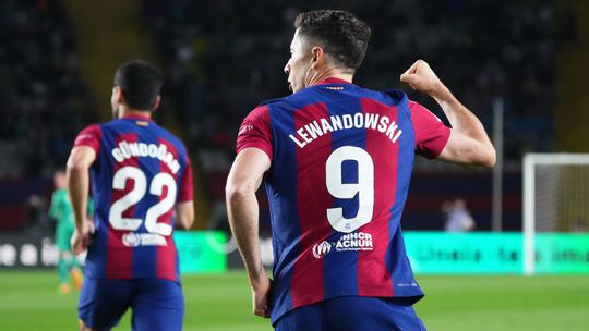 Barcelona derrota Valência com hat-trick de Lewandowski