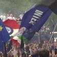 Equipa do Inter festeja título nas ruas de Milão