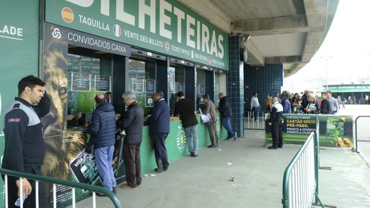 Sporting: longas filas em Alvalade para comprar bilhetes
