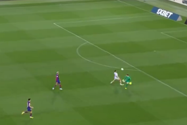 VÍDEO: erro gravíssimo de Ter Stegen oferece o golo do empate ao Valência