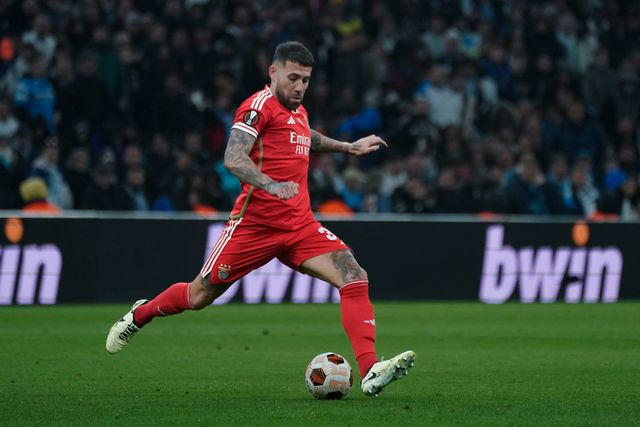 Benfica, FC Porto e Sporting no top-50 mundial de lucros com camisolas