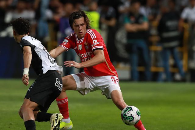 «Carreras? Está ali um lateral para muitos anos»