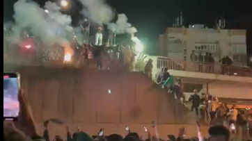 Vídeos: Festa rija no regresso de equipa do Sporting a Alvalade