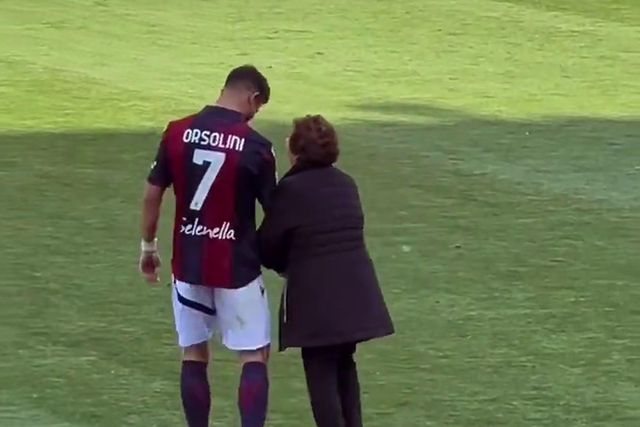 Emocionante: Bolonha fez história e Orsolini comemorou em lágrimas com a avó