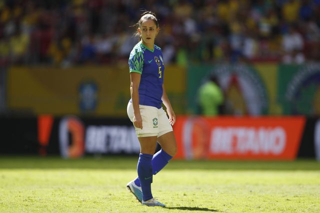 Internacional brasileira revela diagnóstico de linfoma de Hodgkin