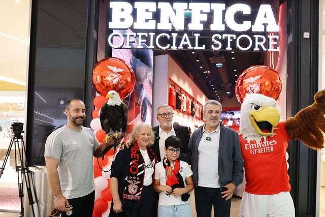 Benfica celebra inauguração em Coimbra