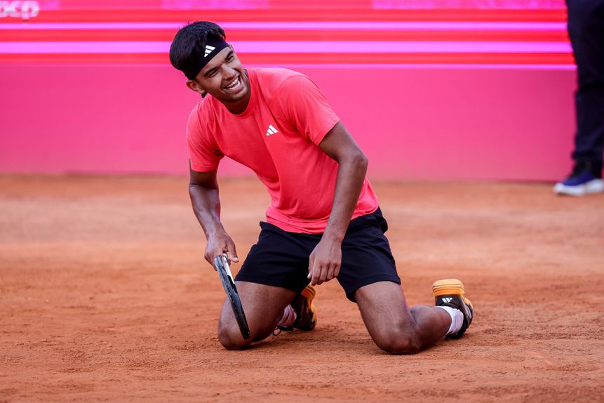 Francisco Rocha a festejar uma vitória no Estoril Open