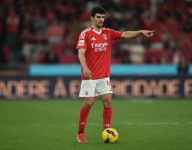 Benfica: ingleses relatam contactos por Tomás Araújo