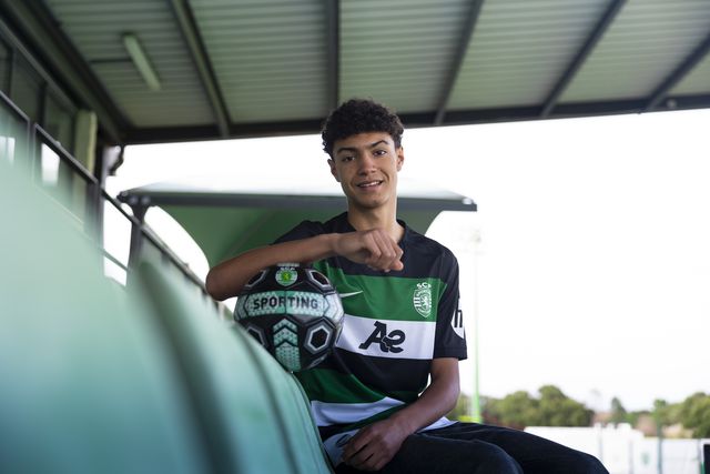 Extremo assina pelo Sporting