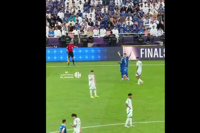 Nem queria acreditar: Jorge Jesus tira ex-V.Guimarães nem 10 minutos após lançá-lo (vídeo)