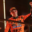 Piastri a festejar a vitória em Jeddah