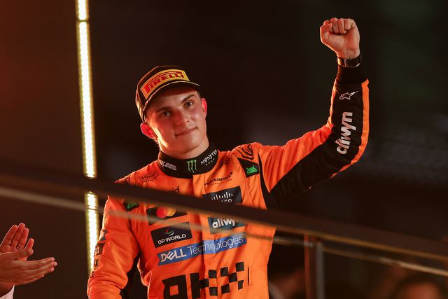 Piastri a festejar a vitória em Jeddah