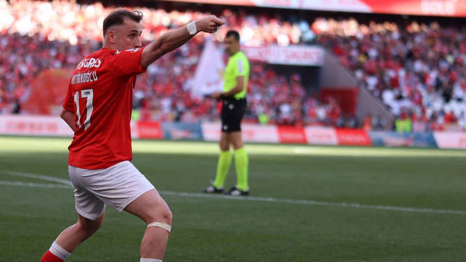 Akturkoglu marcou o quarto golo do Benfica na goleada de 6-0 imposta ao Aves SAD