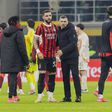 Walker e Sérgio Conceição cumprimentam-se