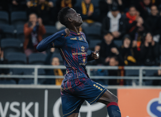 Mor Ndiaye, médio-defensivo, 25 anos - Pogon Szczecin (Polónia)