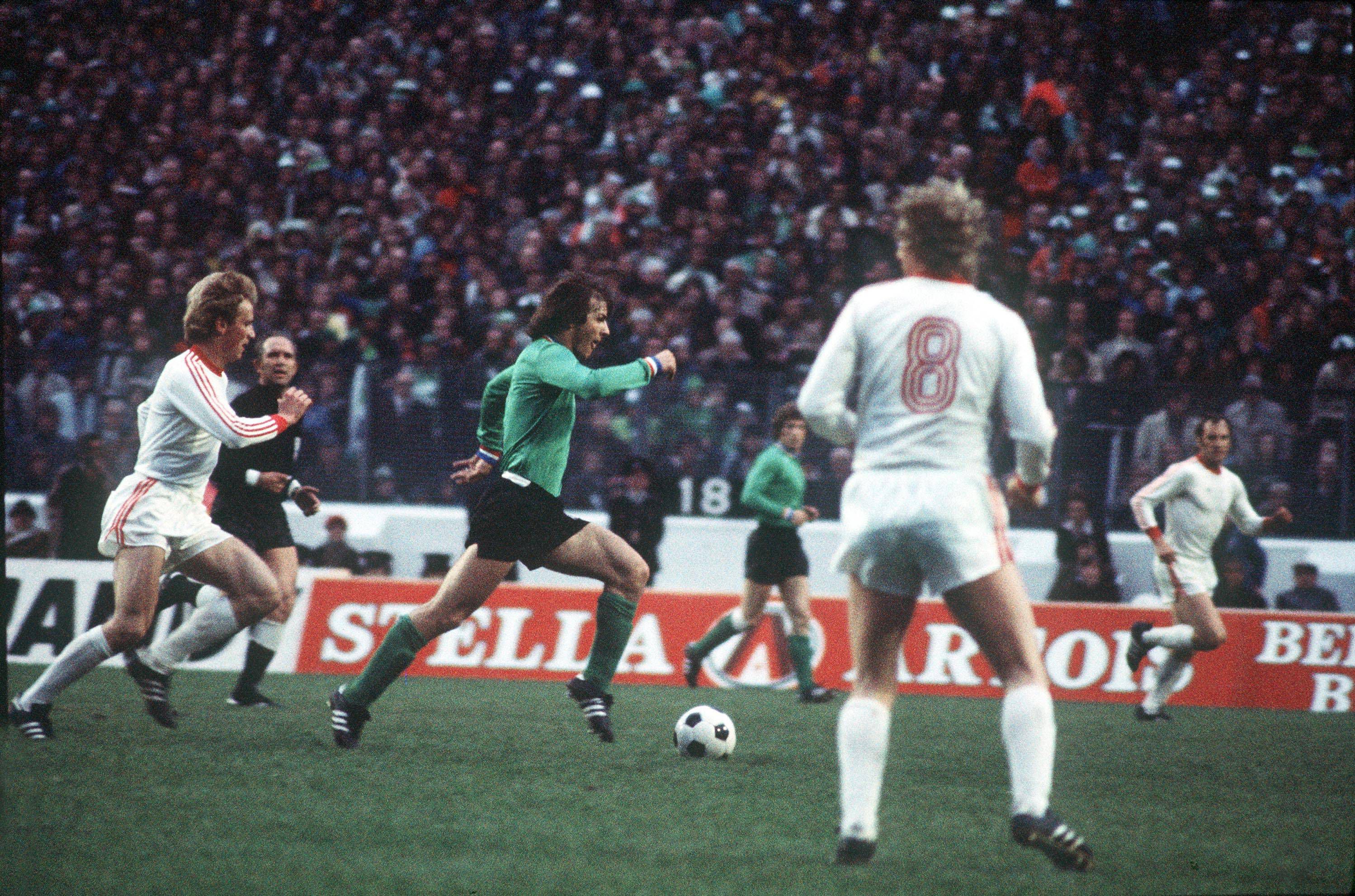 Saint-Étienne chegou ao derradeiro jogo da Champions em 1976, mas perdeu com o Bayern em Glasgow