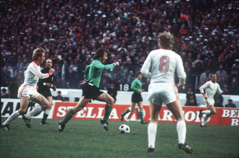 Saint-Étienne chegou ao derradeiro jogo da Champions em 1976, mas perdeu com o Bayern em Glasgow