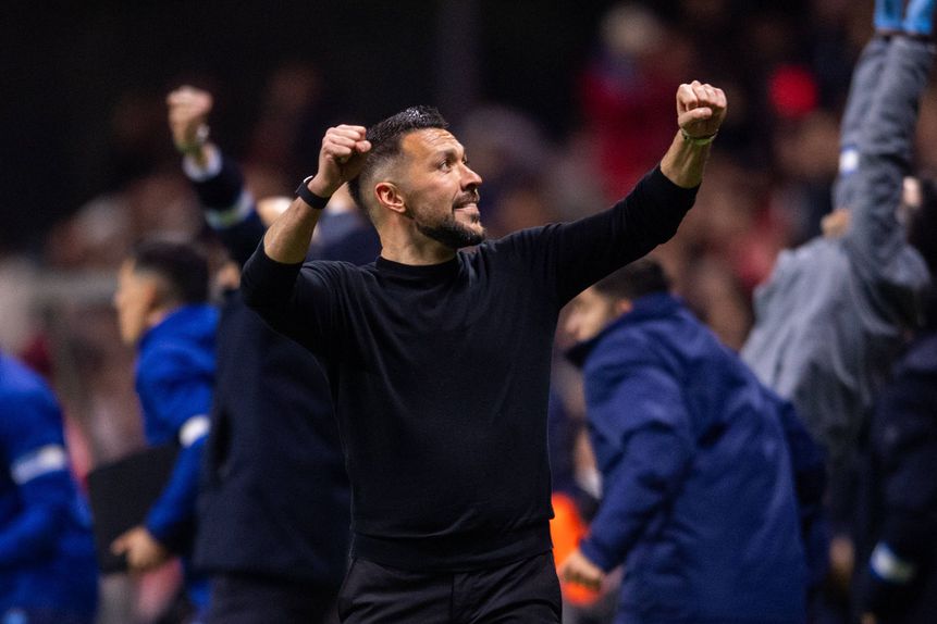 Francesco Farioli, treinador do FC Porto - Foto: IMAGO