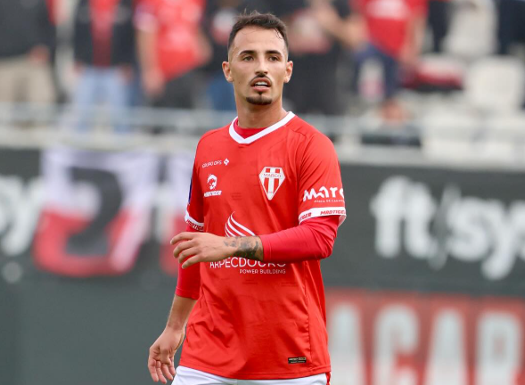 Tiago Matos, médio-defensivo, 25 anos - AD Marco 09 (Liga 3)