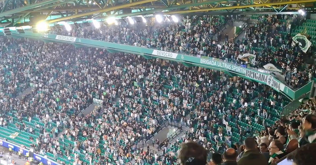 Reação dos adeptos do Sporting ao golo de Luis Suárez