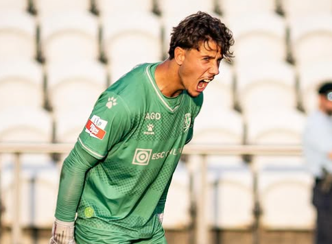 Francisco Meixedo, guarda-redes, 24 anos - Feirense (Liga 2)