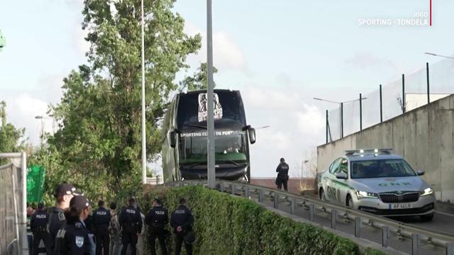 Autocarro do Sporting chega a Alvalade