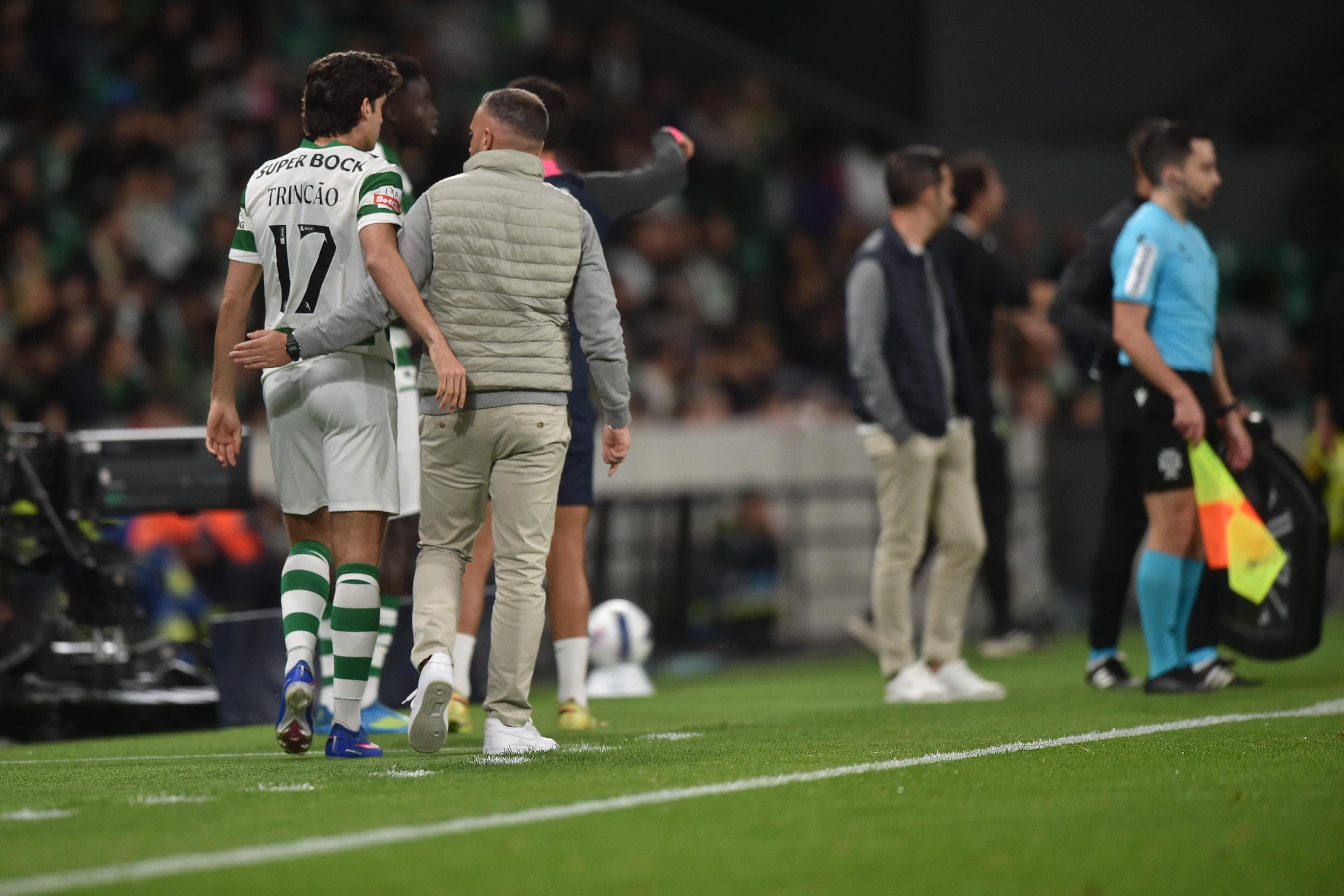 Trincão de saída do Sporting (foto: Miguel Nunes)