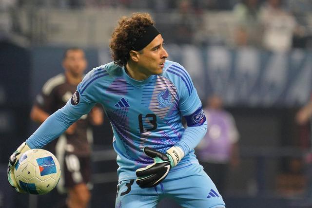 Ochoa ao serviço da seleção do México
