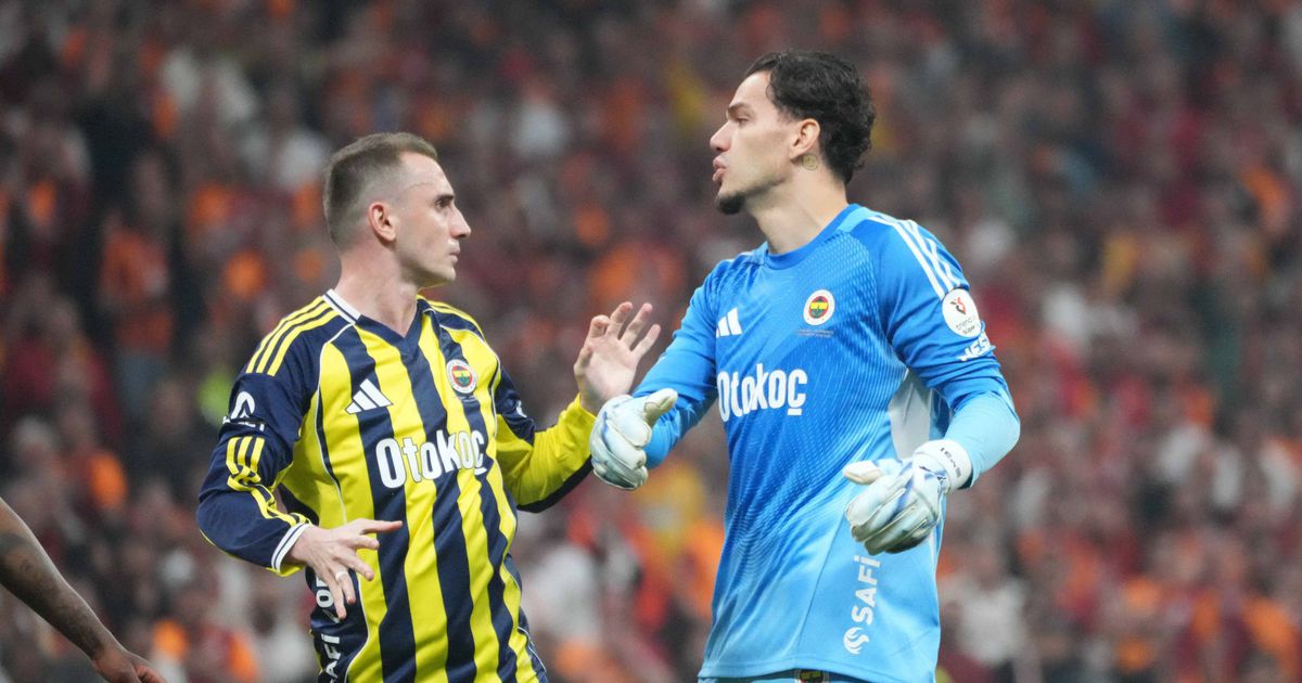 Ederson sob chuva de críticas na Turquia e saída é possibilidade