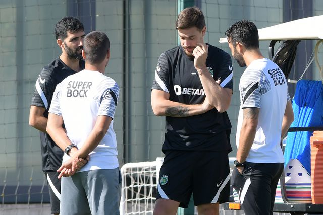 Neto: «Amorim colocou-me como alguém que fosse a extensão dele»