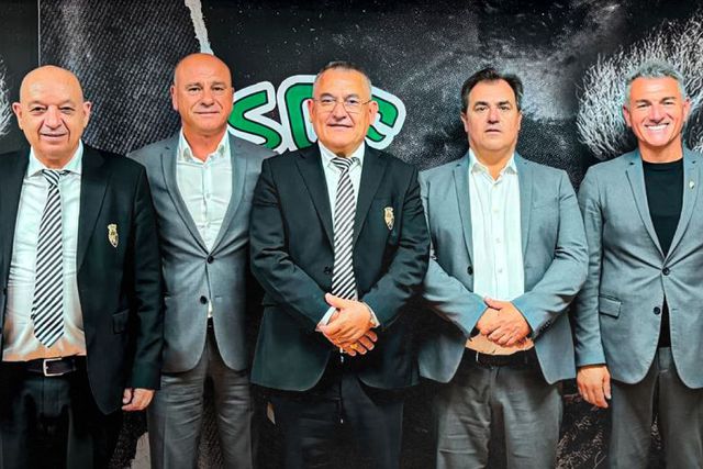 Oficial: José Mota continua no Farense