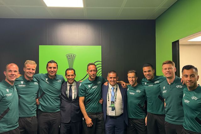 Proença dá os parabéns aos portugueses do Olympiakos e a Soares Dias